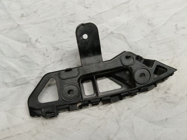 bontott VW TOURAN Bal első Oldal Lökhárító Tartó (Műanyag)