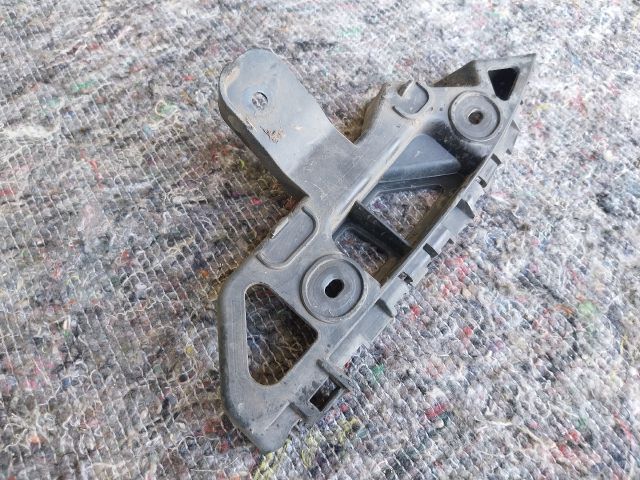 bontott VW TOURAN Bal első Oldal Lökhárító Tartó (Műanyag)