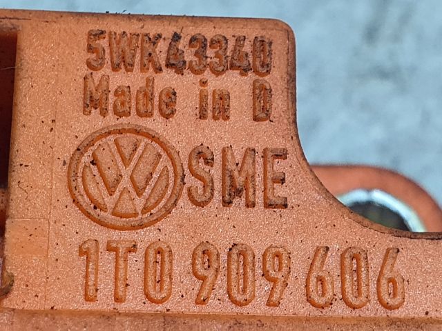 bontott VW TOURAN Bal első Oldal Ütközés Érzékelő