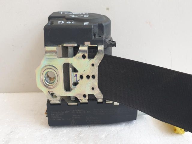 bontott VW TOURAN Bal első Övfeszítő