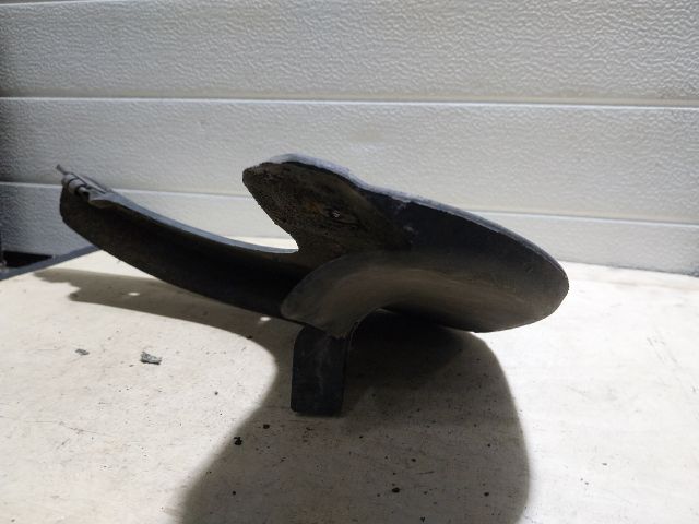 bontott VW TOURAN Bal első Sárvédő Gumi