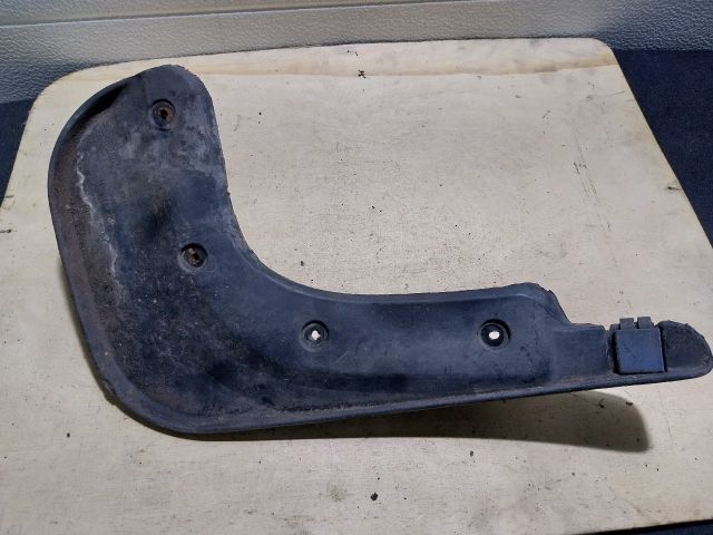 bontott VW TOURAN Bal első Sárvédő Gumi