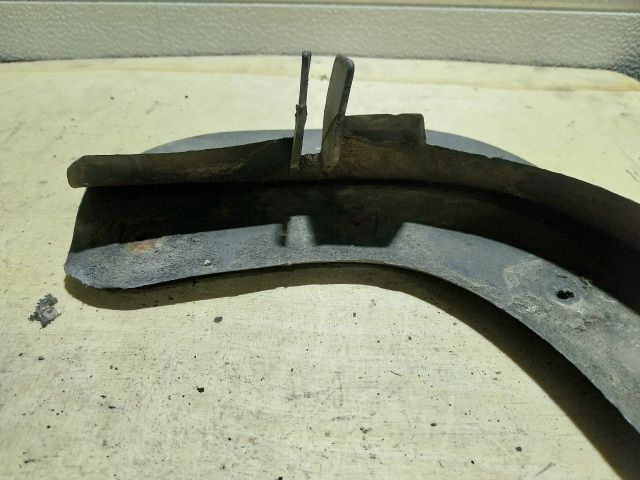 bontott VW TOURAN Bal első Sárvédő Gumi