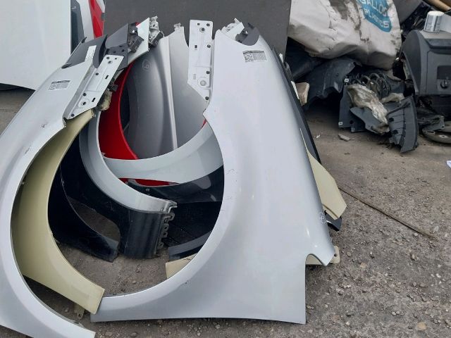 bontott VW TOURAN Bal első Sárvédő