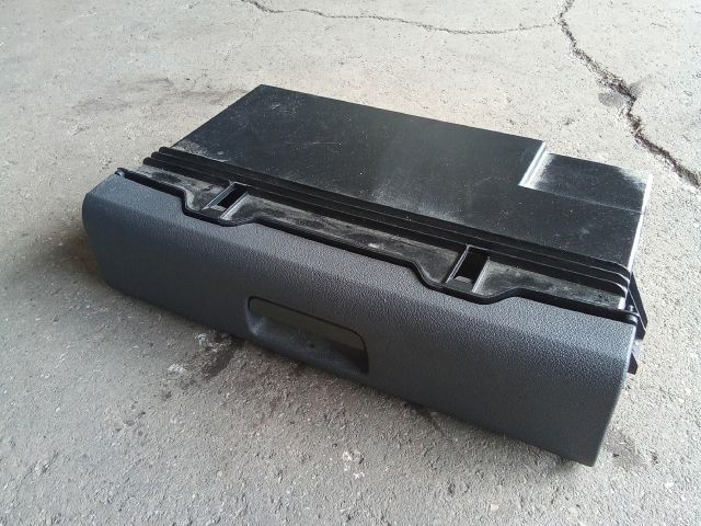 bontott VW TOURAN Bal első Tároló Rekesz