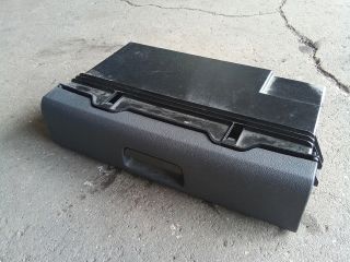 bontott VW TOURAN Bal első Tároló Rekesz