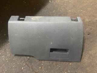 bontott VW TOURAN Bal első Tároló Rekesz