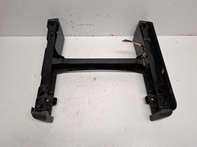 bontott VW TOURAN Bal első Üléstartó Sín