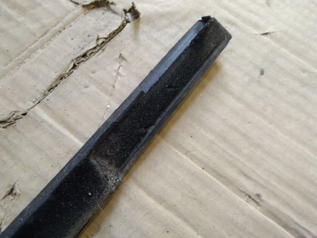 bontott VW TOURAN Bal első Vízlehúzó Gumicsík