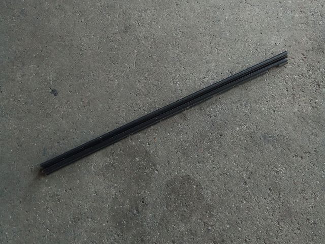 bontott VW TOURAN Bal első Vízlehúzó Gumicsík