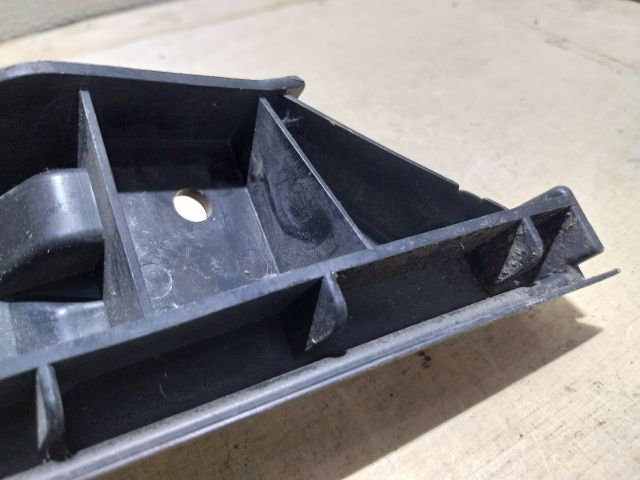 bontott VW TOURAN Bal Fényszóró Tartó