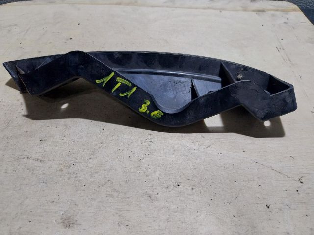 bontott VW TOURAN Bal Fényszóró Tartó