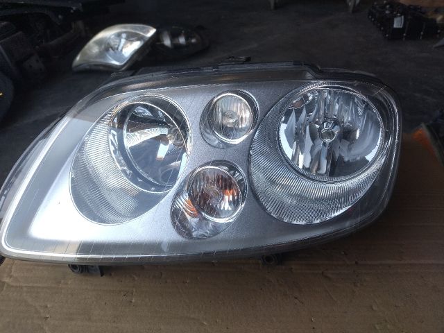 bontott VW TOURAN Bal Fényszóró