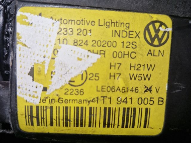 bontott VW TOURAN Bal Fényszóró