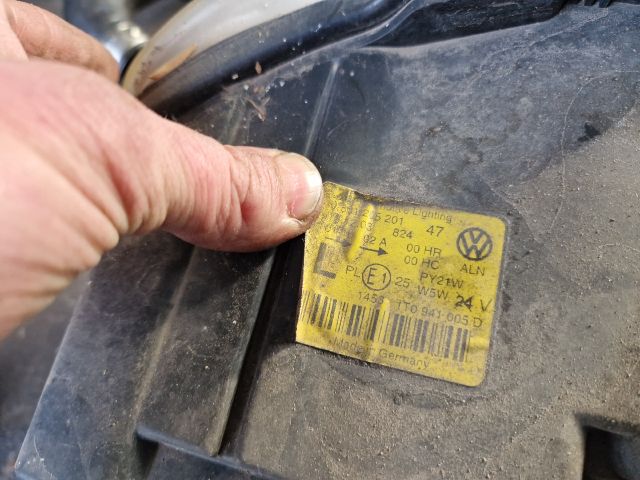 bontott VW TOURAN Bal Fényszóró