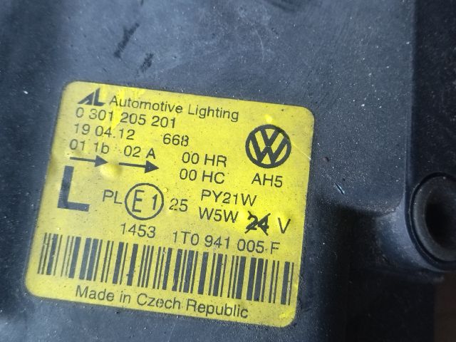 bontott VW TOURAN Bal Fényszóró