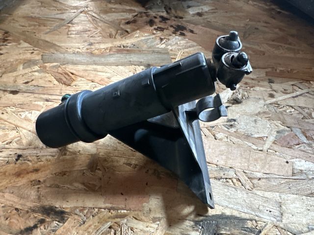 bontott VW TOURAN Bal Fényszórómosó Fúvóka