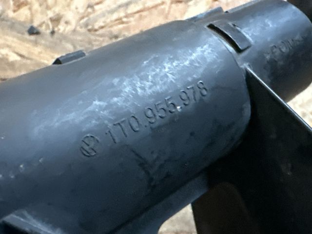 bontott VW TOURAN Bal Fényszórómosó Fúvóka