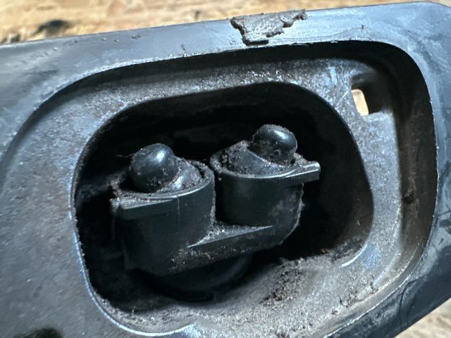 bontott VW TOURAN Bal Fényszórómosó Fúvóka