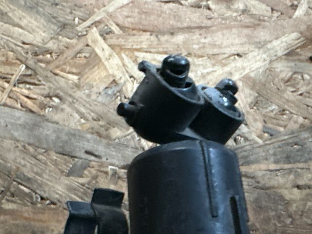 bontott VW TOURAN Bal Fényszórómosó Fúvóka