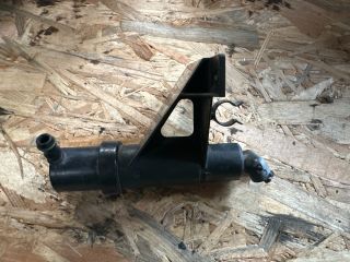 bontott VW TOURAN Bal Fényszórómosó Fúvóka