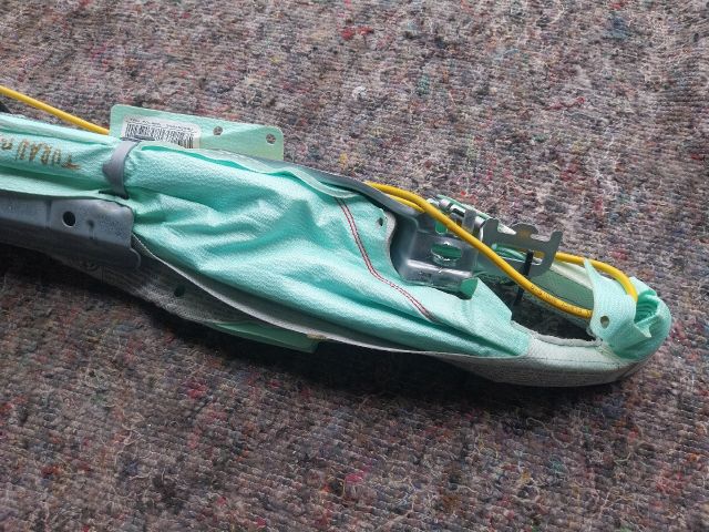 bontott VW TOURAN Bal Függönylégzsák és Oldallégzsák