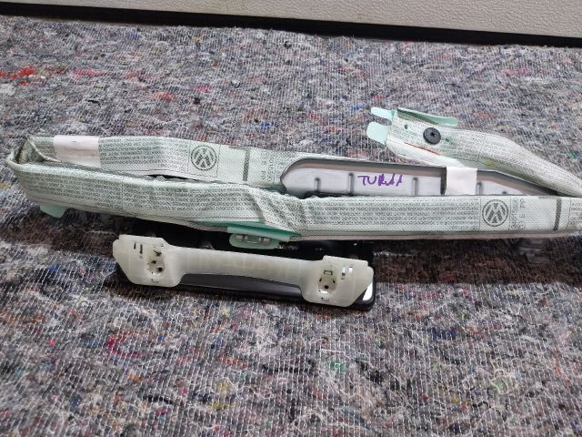 bontott VW TOURAN Bal Függönylégzsák és Oldallégzsák