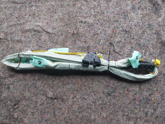 bontott VW TOURAN Bal Függönylégzsák és Oldallégzsák