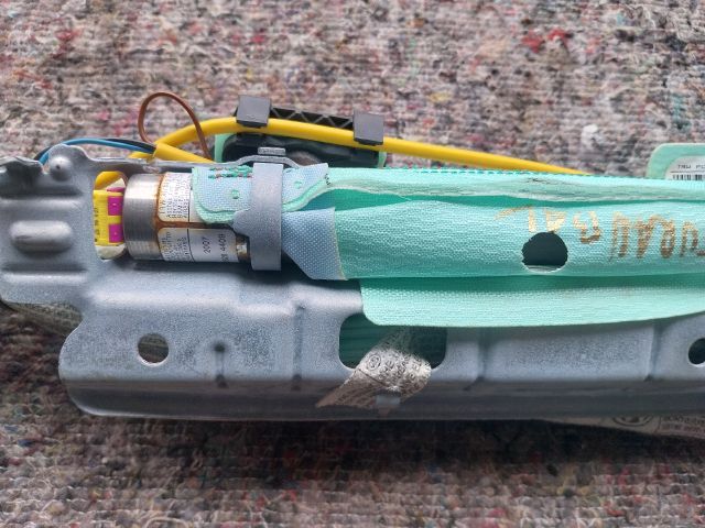 bontott VW TOURAN Bal Függönylégzsák és Oldallégzsák