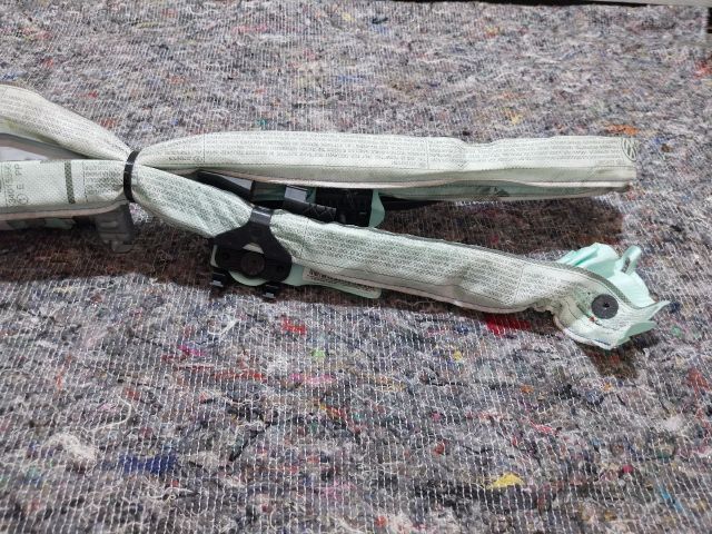 bontott VW TOURAN Bal Függönylégzsák és Oldallégzsák