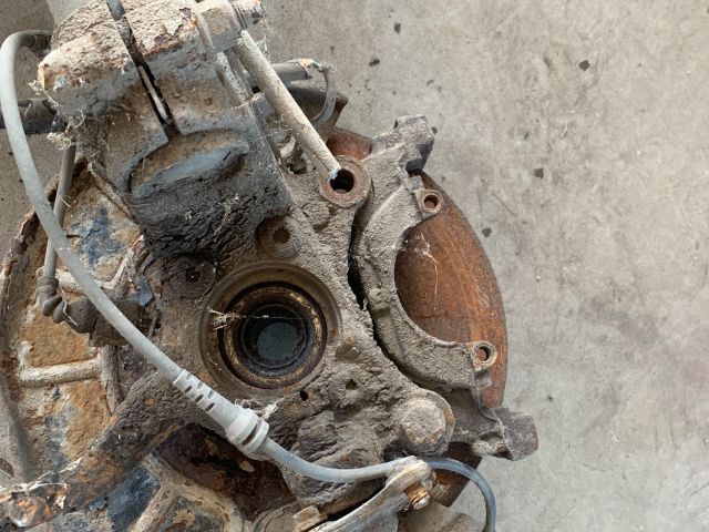 bontott VW TOURAN Bal Gólyaláb Csonkállvánnyal