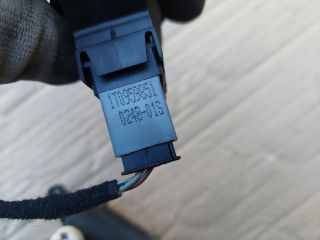 bontott VW TOURAN Bal hátsó Ablakemelő Kapcsoló