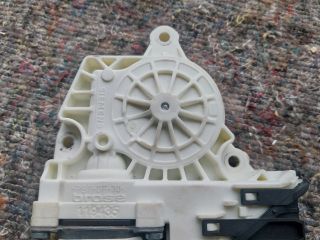 bontott VW TOURAN Bal hátsó Ablakemelő Motor