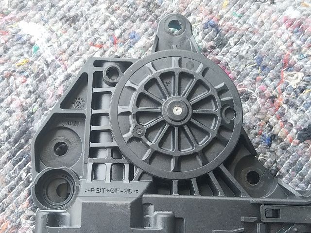 bontott VW TOURAN Bal hátsó Ablakemelő Motor