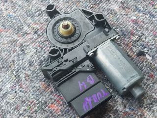 bontott VW TOURAN Bal hátsó Ablakemelő Motor