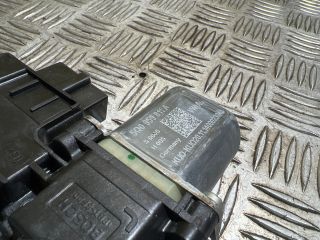 bontott VW TOURAN Bal hátsó Ablakemelő Motor