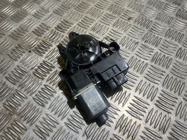 bontott VW TOURAN Bal hátsó Ablakemelő Motor