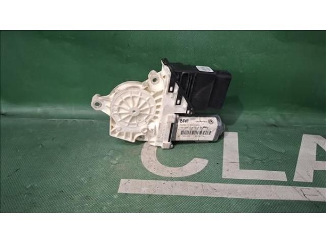 bontott VW TOURAN Bal hátsó Ablakemelő Motor