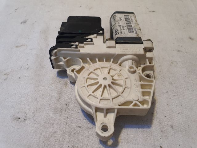 bontott VW TOURAN Bal hátsó Ablakemelő Motor