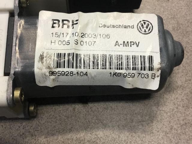 bontott VW TOURAN Bal hátsó Ablakemelő Motor