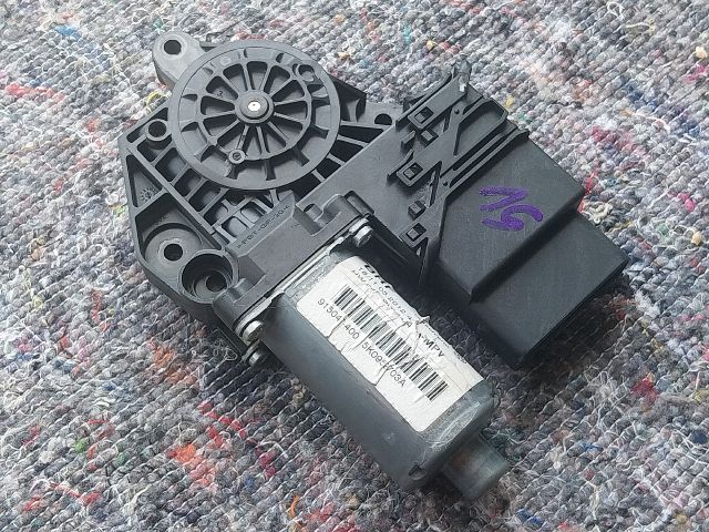 bontott VW TOURAN Bal hátsó Ablakemelő Motor