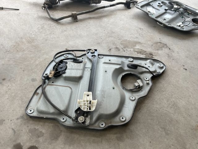 bontott VW TOURAN Bal hátsó Ablakemelő Szerkezet (Elektromos)