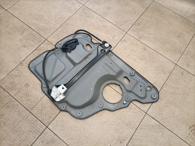 bontott VW TOURAN Bal hátsó Ablakemelő Szerkezet (Elektromos)