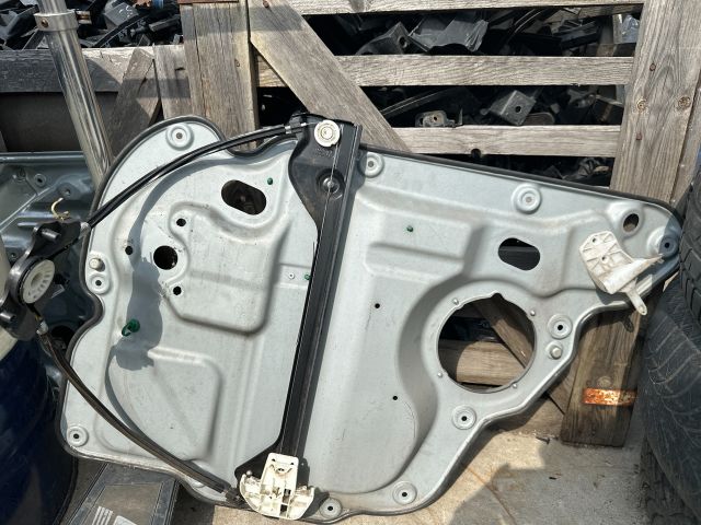 bontott VW TOURAN Bal hátsó Ablakemelő Szerkezet (Elektromos)
