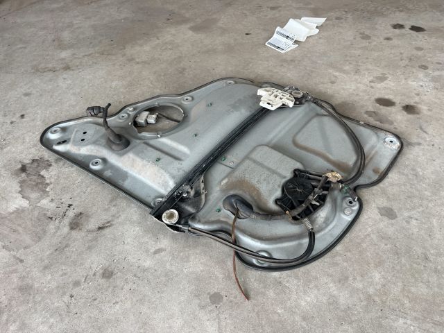 bontott VW TOURAN Bal hátsó Ablakemelő Szerkezet (Elektromos)