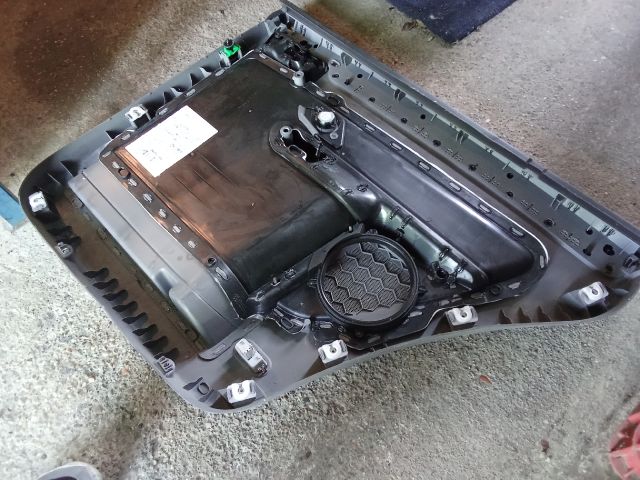 bontott VW TOURAN Bal hátsó Ajtó Kárpit