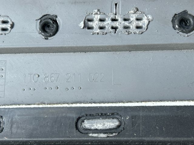 bontott VW TOURAN Bal hátsó Ajtó Kárpit