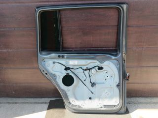 bontott VW TOURAN Bal hátsó Ajtó (Részeivel)