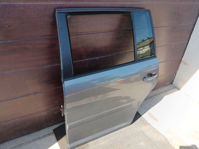 bontott VW TOURAN Bal hátsó Ajtó (Részeivel)