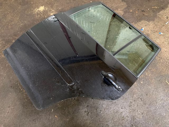 bontott VW TOURAN Bal hátsó Ajtó (Részeivel)